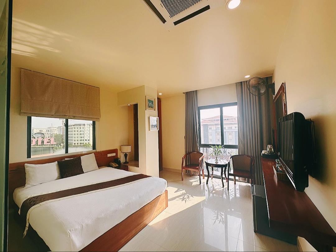 Hanoi B Hotel & Travel - 5 Mins Hoan Kiem Lake Zewnętrze zdjęcie