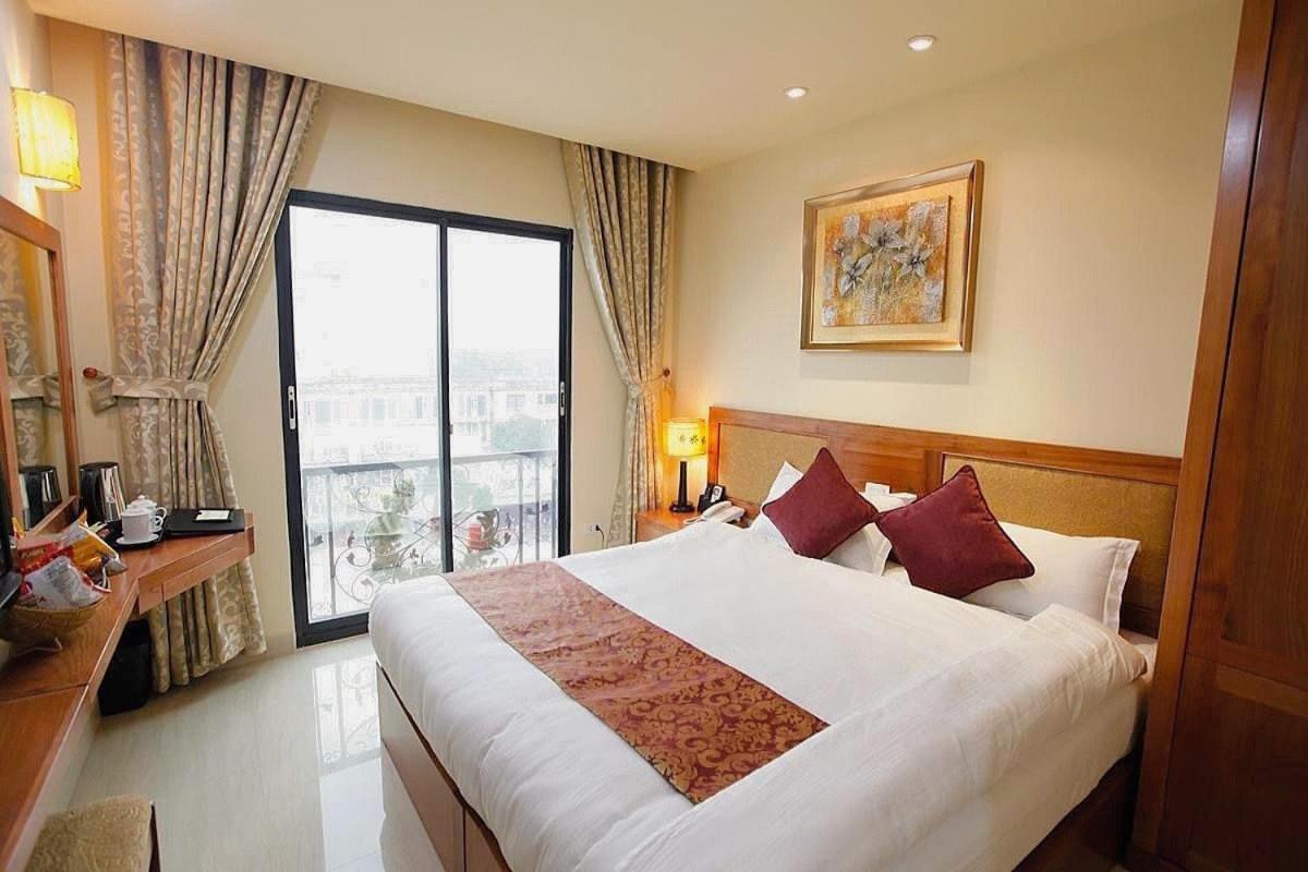 Hanoi B Hotel & Travel - 5 Mins Hoan Kiem Lake Zewnętrze zdjęcie