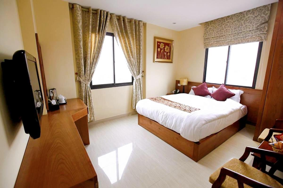Hanoi B Hotel & Travel - 5 Mins Hoan Kiem Lake Zewnętrze zdjęcie